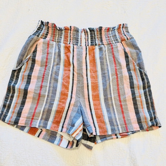 Linen Striped Shorts - Picture 2 of 6